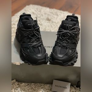Men Balenciaga 45 Track sneakers